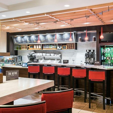 Courtyard Milwaukee Downtown Ξενοδοχείο Εξωτερικό φωτογραφία